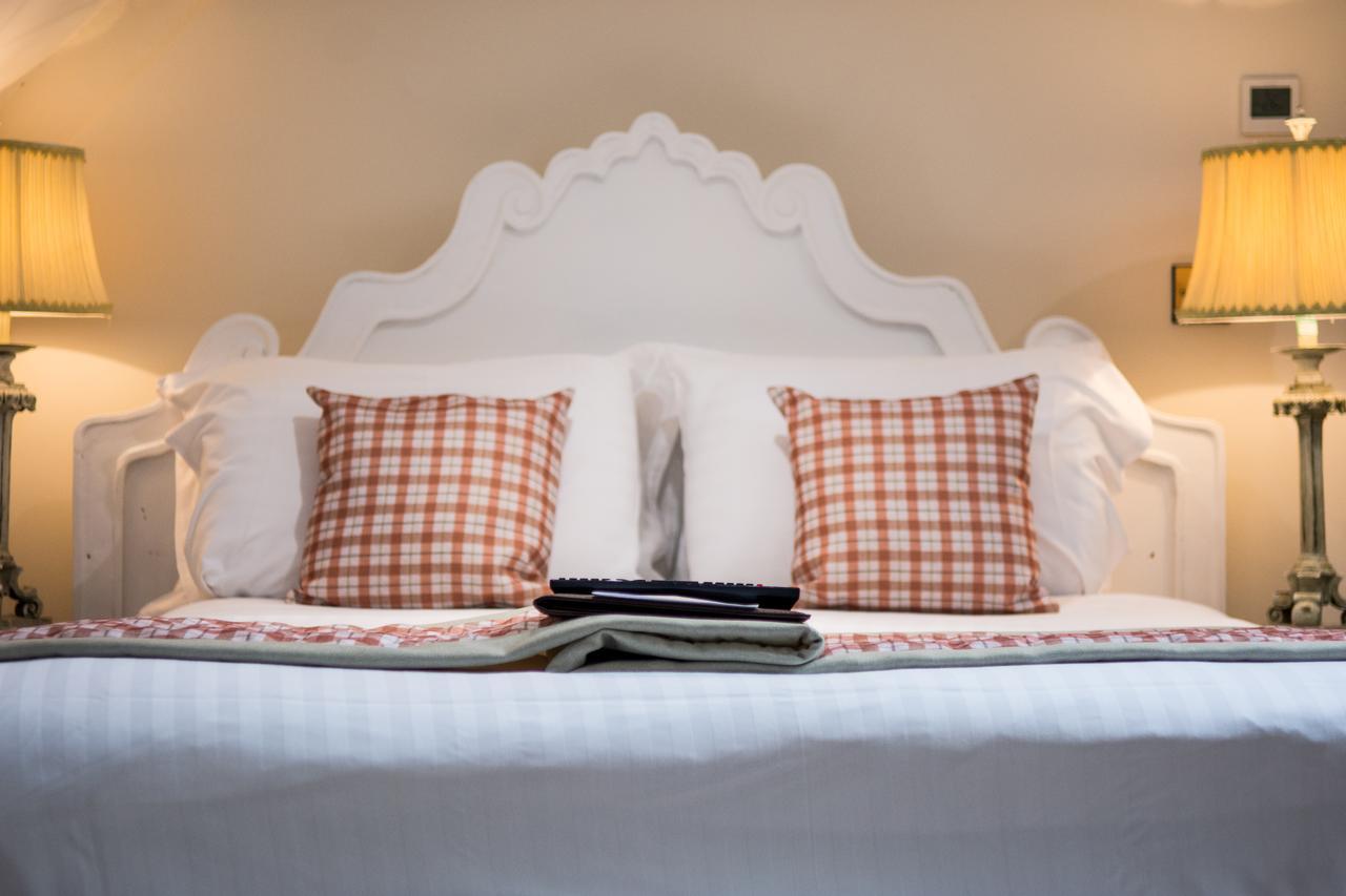The Longleat Bath Arms Hotel Екстериор снимка